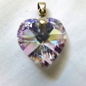 CRYSTAL HEART PENDANT